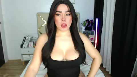 Snapshot of goddess_lykafox chatting on October 28, 2025, 8:29 am Lyka Fox online show from October 28, 2025, 8:29 am