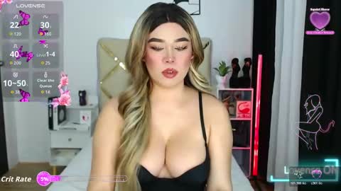 Snapshot of goddess_lykafox chatting on December 15, 2025, 3:49 pm Lyka Fox online show from December 15, 2025, 3:49 pm