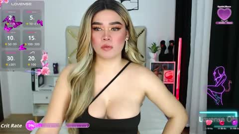 Snapshot of goddess_lykafox chatting on December 16, 2025, 6:46 pm Lyka Fox online show from December 16, 2025, 6:46 pm