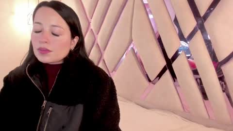 M A R T I N A  online show from April 1, 2026, 12:39 pm