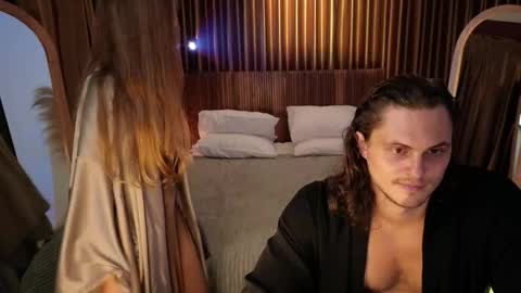 Snapshot of goddess_marylin chatting on February 18, 2026, 7:15 am 330 UTC2 girls online show from February 18, 2026, 7:15 am