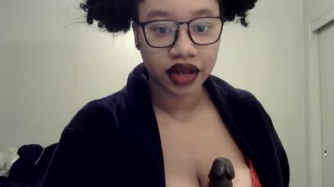 Snapshot of goddessdaisysky chatting on January 8, 2026, 6:43 pm Goddess Daisy Sky online show from January 8, 2026, 6:43 pm