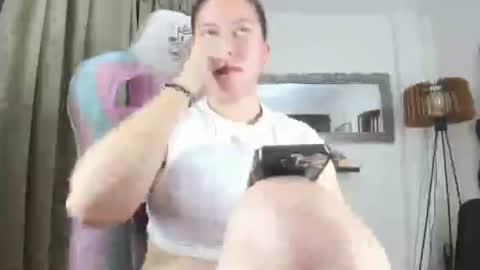 Snapshot of goddessjessica_roger chatting on March 18, 2026, 6:05 am Goddess Jessica and slave Roger online show from March 18, 2026, 6:05 am