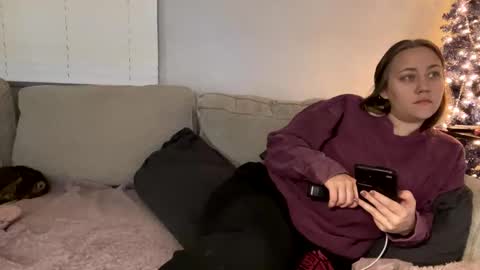 Snapshot of goddessmayvn chatting on January 15, 2026, 8:41 am GoddessMayvn online show from January 15, 2026, 8:41 am