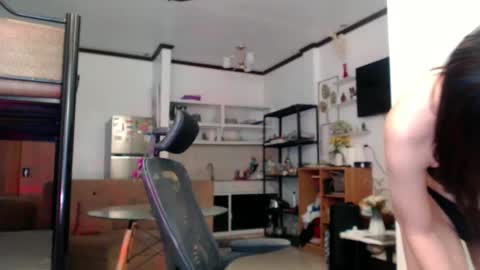 Snapshot of goddessofbigcock chatting on February 21, 2025, 1:44 am Eva online show from February 21, 2025, 1:44 am