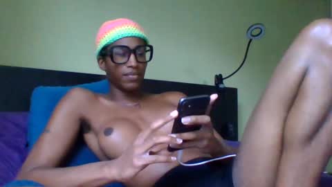 goddexx_kii online show from November 3, 2025, 12:06 pm