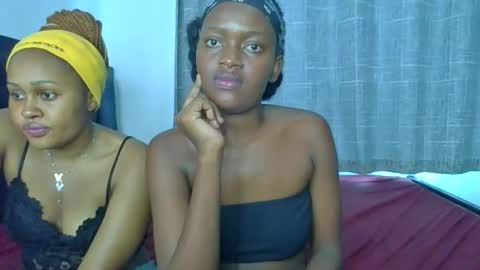 godess_lunah online show from May 25, 2026, 7:25 am