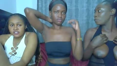 godess_lunah online show from June 8, 2026, 6:08 pm