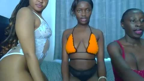 godess_lunah online show from June 10, 2026, 6:34 am