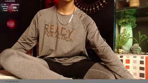 Snapshot of godly_huan chatting on January 16, 2026, 7:23 am HUAN online show from January 16, 2026, 7:23 am