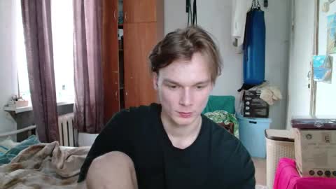 Snapshot of gofymcmouse chatting on October 28, 2025, 12:09 pm Daniel online show from October 28, 2025, 12:09 pm