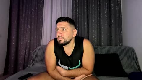 gold_alpha_boy online show from October 15, 2025, 8:42 pm