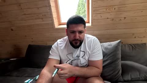 gold_alpha_boy online show from April 14, 2026, 6:52 am