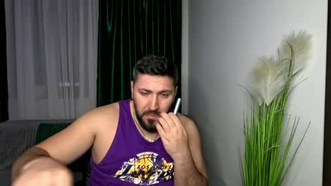 gold_alpha_boy online show from April 16, 2026, 7:03 pm