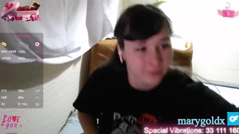 Snapshot of gold_mary_ chatting on February 4, 2025, 10:34 pm Mary online show from February 4, 2025, 10:34 pm