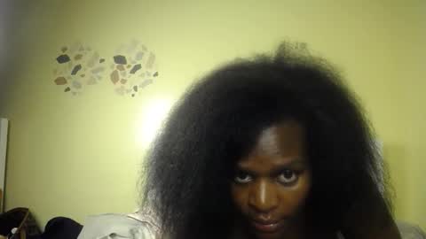 Snapshot of gold_melanin chatting on May 23, 2026, 11:20 pm gold_melanin online show from May 23, 2026, 11:20 pm