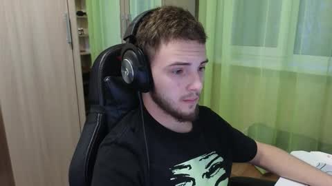 Golden boyyy21 online show from December 21, 2025, 5:58 am