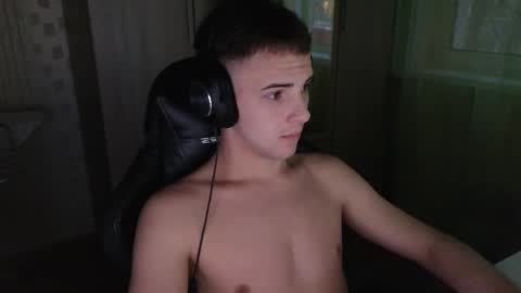 Snapshot of golden_boyyy21 chatting on December 23, 2025, 5:38 am Golden boyyy21 online show from December 23, 2025, 5:38 am