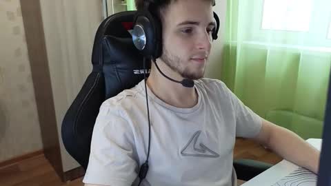 Snapshot of golden_boyyy21 chatting on January 18, 2026, 9:02 am Golden boyyy21 online show from January 18, 2026, 9:02 am