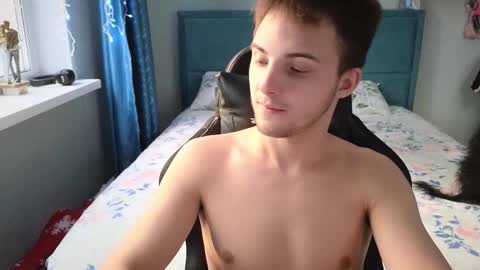 Snapshot of golden_boyyy21 chatting on February 2, 2026, 12:26 pm Golden boyyy21 online show from February 2, 2026, 12:26 pm