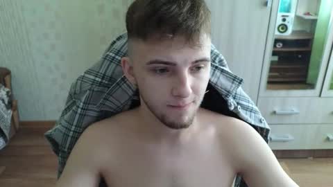 Snapshot of golden_boyyy21 chatting on March 14, 2026, 10:42 am Golden boyyy21 online show from March 14, 2026, 10:42 am