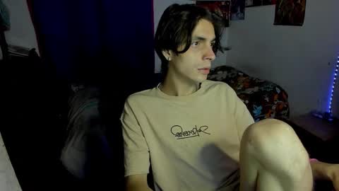 Snapshot of golden_ryan chatting on February 25, 2026, 11:14 pm Jmmmm online show from February 25, 2026, 11:14 pm