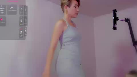 goldenrosa online show from September 12, 2025, 10:10 pm