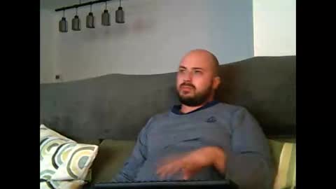 Snapshot of goldenspainboy chatting on March 15, 2026, 7:31 pm goldenspainboy online show from March 15, 2026, 7:31 pm