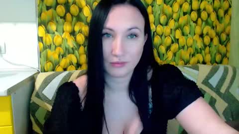 Snapshot of goldmoonn chatting on February 11, 2025, 6:44 pm goldmoonn online show from February 11, 2025, 6:44 pm