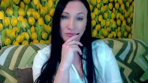 Snapshot of goldmoonn chatting on March 1, 2025, 4:00 pm goldmoonn online show from March 1, 2025, 4:00 pm