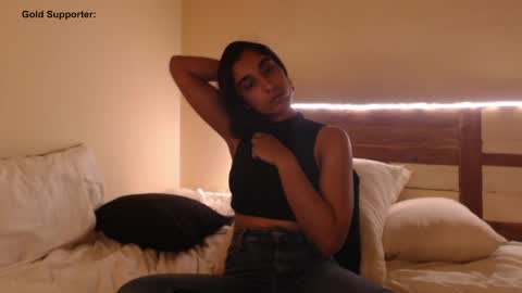 Snapshot of goldpirl chatting on April 8, 2026, 11:16 pm Aasha y David GoldPirl. online show from April 8, 2026, 11:16 pm