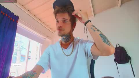 Goldy Loyal93 online show from December 1, 2025, 3:06 pm