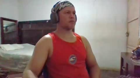 Snapshot of golons17 chatting on January 11, 2026, 5:45 am golons17 online show from January 11, 2026, 5:45 am