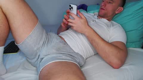 Snapshot of golov176 chatting on February 1, 2025, 8:39 am LEO online show from February 1, 2025, 8:39 am