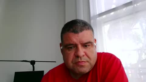 gomezgonz5 online show from October 5, 2025, 3:10 pm