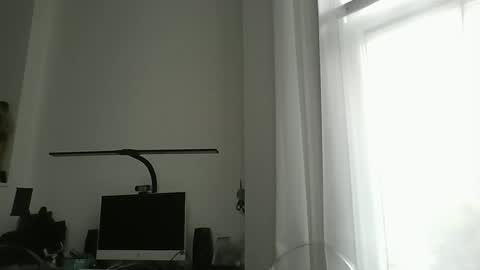 gomezgonz5 online show from October 10, 2025, 12:37 pm