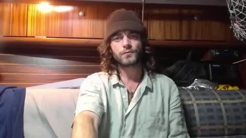 gooleek online show from October 18, 2025, 9:37 pm