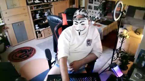 Snapshot of google5001 chatting on October 22, 2025, 2:17 pm google5001 online show from October 22, 2025, 2:17 pm