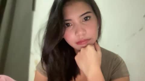 Lyn online show from November 30, 2025, 5:22 am