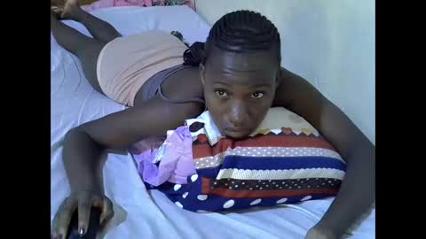 Snapshot of gorgeous_maya1 chatting on December 17, 2025, 3:34 am gorgeous_maya1 online show from December 17, 2025, 3:34 am