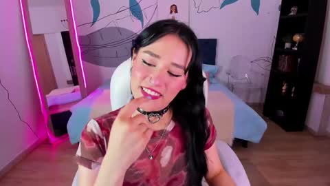 Alice online show from October 27, 2025, 7:40 pm