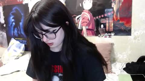 Snapshot of goth_pumpkin chatting on February 19, 2025, 9:58 pm Amy online show from February 19, 2025, 9:58 pm