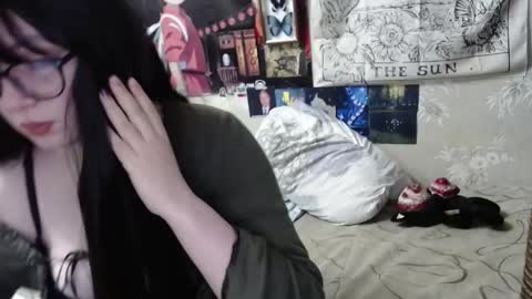 Snapshot of goth_pumpkin chatting on March 6, 2025, 8:27 pm Amy online show from March 6, 2025, 8:27 pm