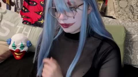 Snapshot of goth_pumpkin chatting on September 28, 2025, 8:14 pm Amy online show from September 28, 2025, 8:14 pm