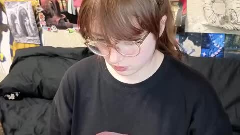 Snapshot of goth_pumpkin chatting on October 3, 2025, 9:23 pm Amy online show from October 3, 2025, 9:23 pm