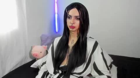 Snapshot of goth_ru chatting on December 16, 2024, 9:41 pm Russ online show from December 16, 2024, 9:41 pm