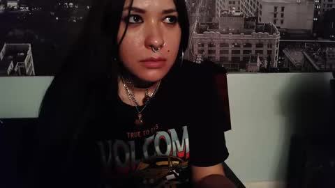 Snapshot of gothbaby305 chatting on October 6, 2025, 5:10 pm gothbaby305 online show from October 6, 2025, 5:10 pm