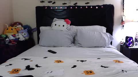 Snapshot of gothbaby305 chatting on October 8, 2025, 12:41 am gothbaby305 online show from October 8, 2025, 12:41 am