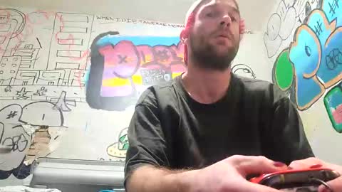 gothboityplz online show from November 24, 2025, 4:56 am