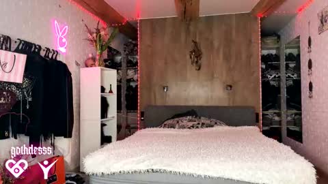 Snapshot of gothdesss chatting on February 17, 2026, 3:25 am online show from February 17, 2026, 3:25 am